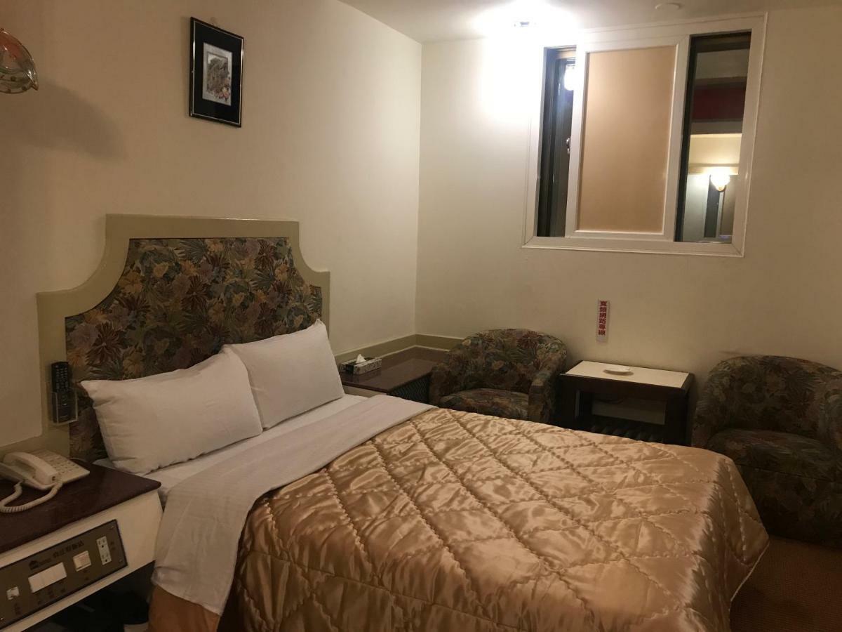 Good Hotel Fengyuan Zewnętrze zdjęcie